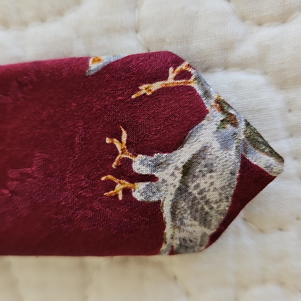 Vintage Endangered Species Silk Tie - Picture 4 of 8